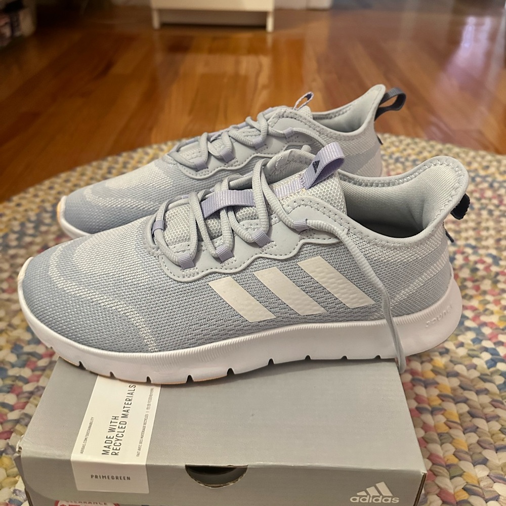 Women’s Adidas sz 9.5 Blue